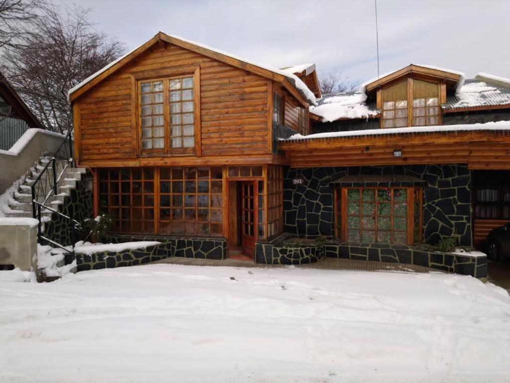 Appartamento Casa Departamento En El Bosque Ushuaia Esterno foto