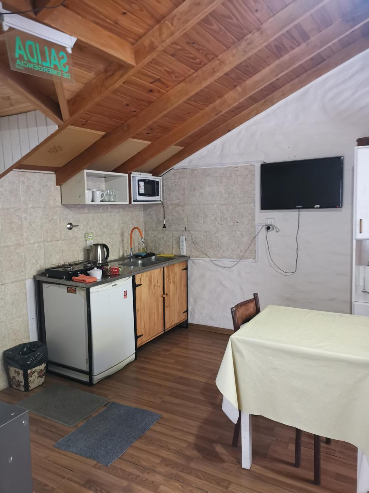 Appartamento Casa Departamento En El Bosque Ushuaia Esterno foto